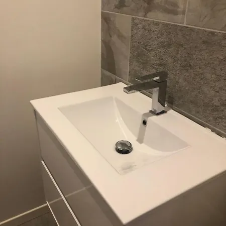 4 Couchages, Climatise A 150m De La Route Des Sanguinaires, Parking Prive Ajaccio (Corsica)