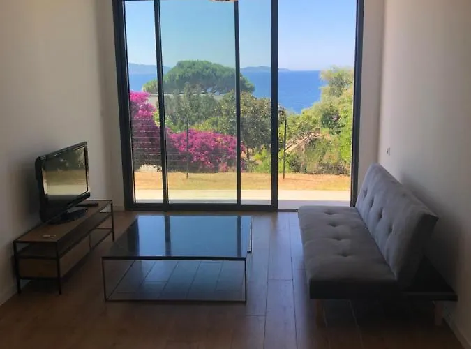 Apartmán 4 Couchages, Climatise A 150m De La Route Des Sanguinaires, Parking Prive