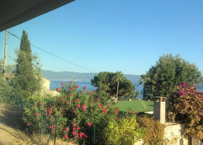 4 Couchages, Climatise A 150m De La Route Des Sanguinaires, Parking Prive Ajaccio (Corsica)