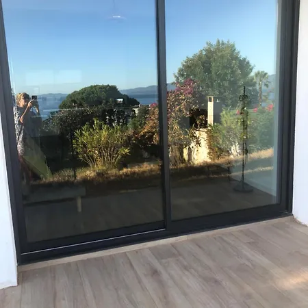 4 Couchages, Climatise A 150m De La Route Des Sanguinaires, Parking Prive Апартаменты *